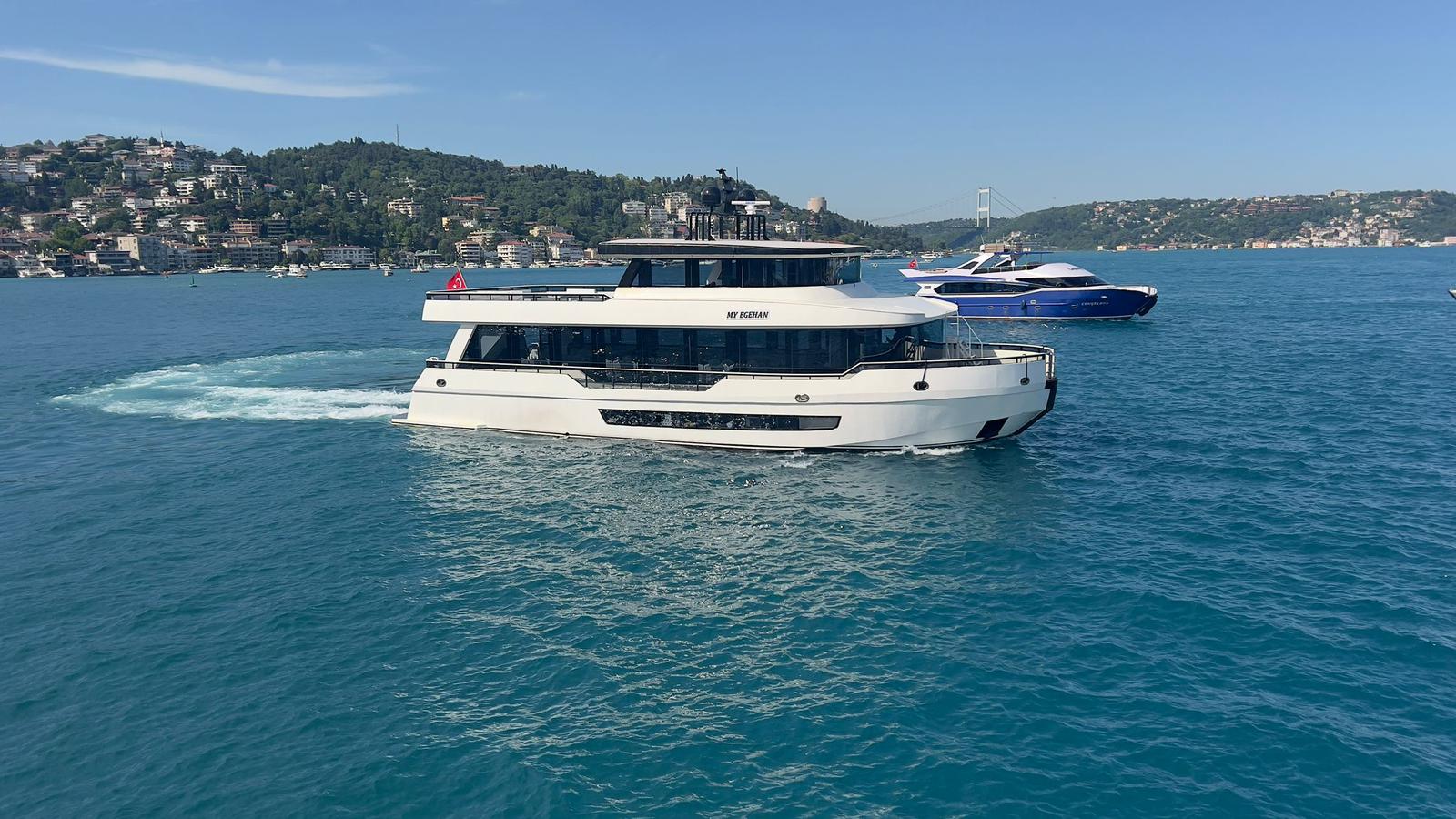EGH Yacht luxury Bosphorus event yacht in Istanbul for private celebrations, executive hospitality, networking receptions and corporate events